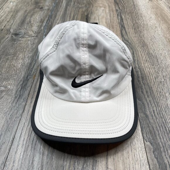 Nike Dri Fit Featherlight Tennis Cap Hat Unisex Adult Adjustable White/Black NEW - Picture 1 of 10